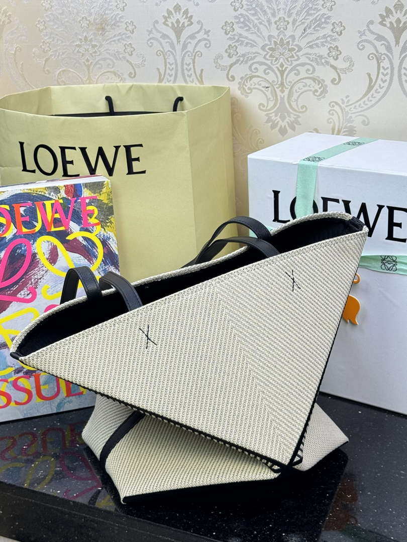 Loewe Medium Puzzle Fold tote in Linen embroidery A657G50X01 Beige and Black