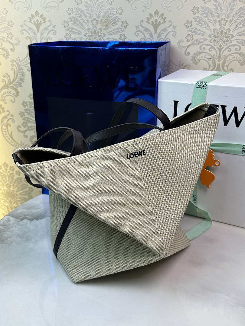 Loewe Medium Puzzle Fold tote in Linen embroidery A657G50X01 Beige