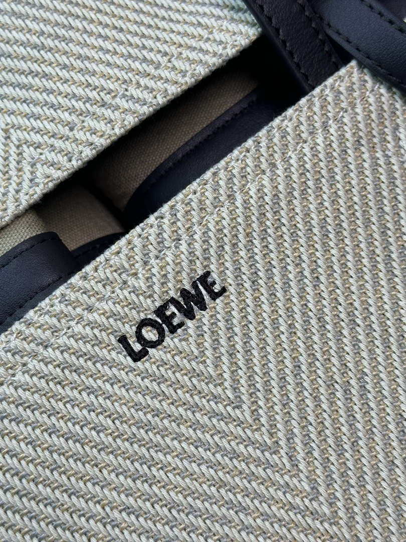 Loewe Medium Puzzle Fold tote in Linen embroidery A657G50X01 Beige - Default Title - View 6