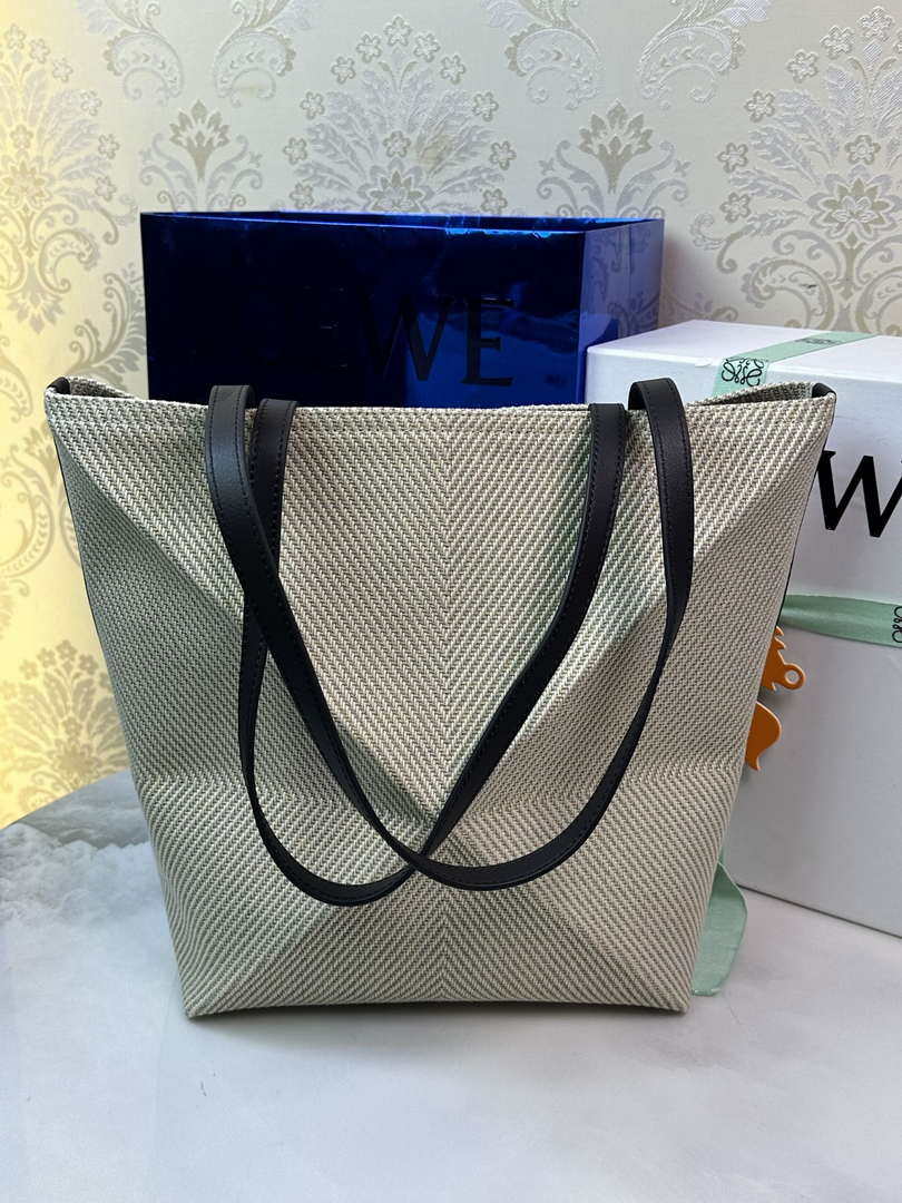 Loewe Medium Puzzle Fold tote in Linen embroidery A657G50X01 Beige