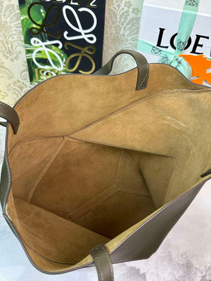 Loewe Medium Puzzle Fold tote in shiny calfskin A657G50X01 Dark Green - Default Title - View 8
