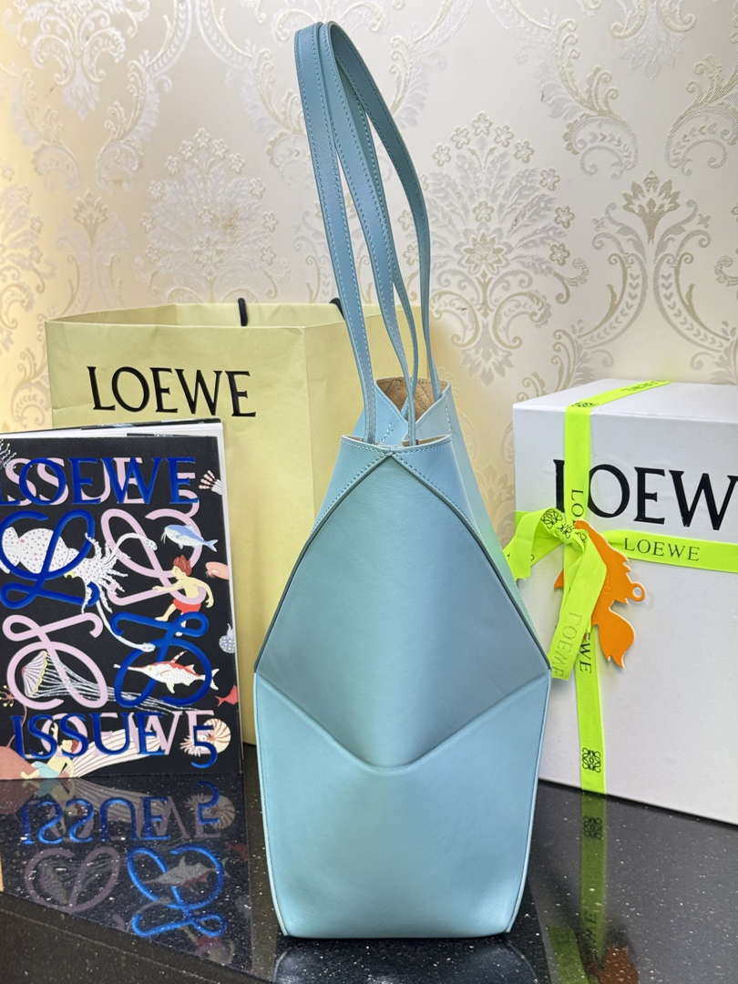Loewe Medium Puzzle Fold tote in shiny calfskin A657G50X01 Lake Blue