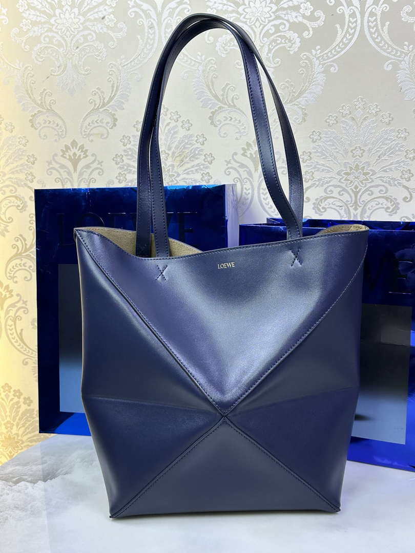 Loewe Medium Puzzle Fold tote in shiny calfskin A657G50X01 Navy Blue