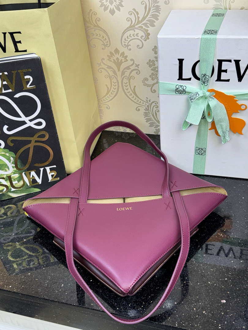 Loewe Medium Puzzle Fold tote in shiny calfskin A657G50X01 Wine Red - Default Title - View 6