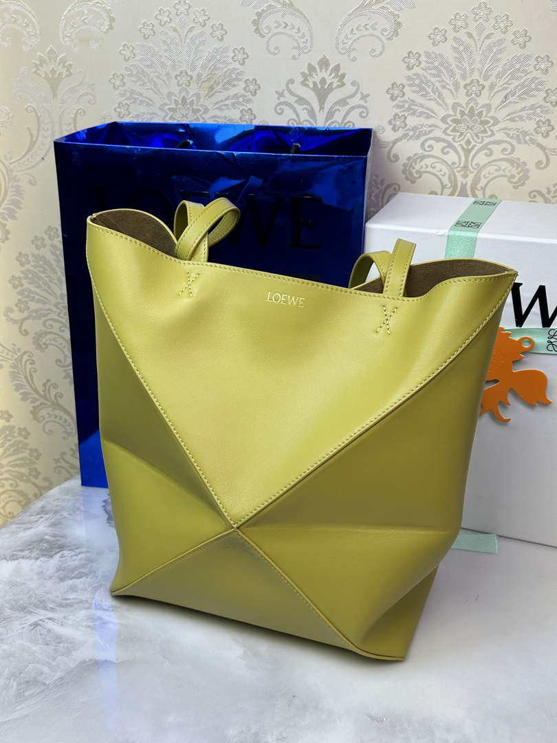 Loewe Medium Puzzle Fold tote in shiny calfskin A657G50X01 Yellow