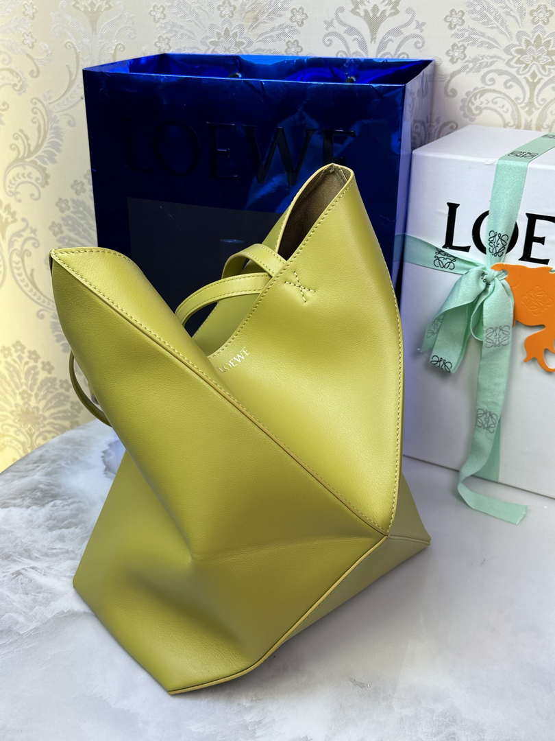 Loewe Medium Puzzle Fold tote in shiny calfskin A657G50X01 Yellow