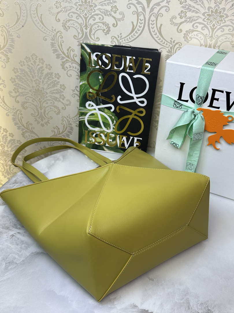 Loewe Medium Puzzle Fold tote in shiny calfskin A657G50X01 Yellow