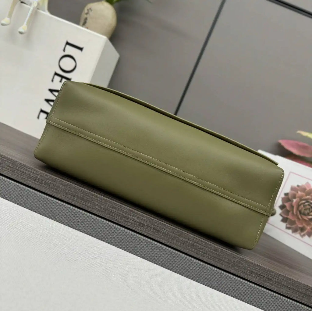 Loewe Men Flamenco satchel in shiny supple calfskin B411FSAX04 Green