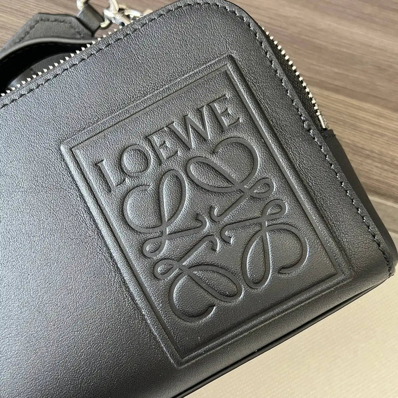 Loewe Mini crossbody camera bag in satin calfskin C565R41X05 Black