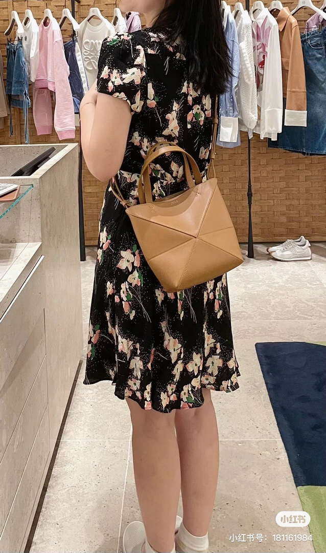 Loewe Mini Puzzle Fold tote in shiny calfskin A657V25X01 Brown