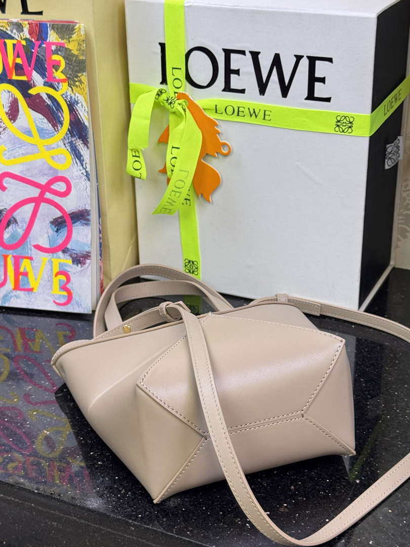 Loewe Mini Puzzle Fold tote in shiny calfskin A657V25X01 Nude Pink