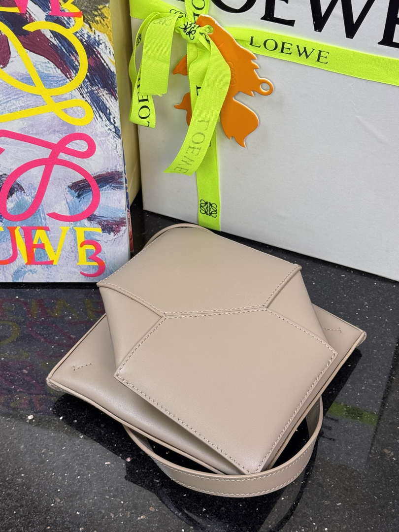 Loewe Mini Puzzle Fold tote in shiny calfskin A657V25X01 Nude Pink