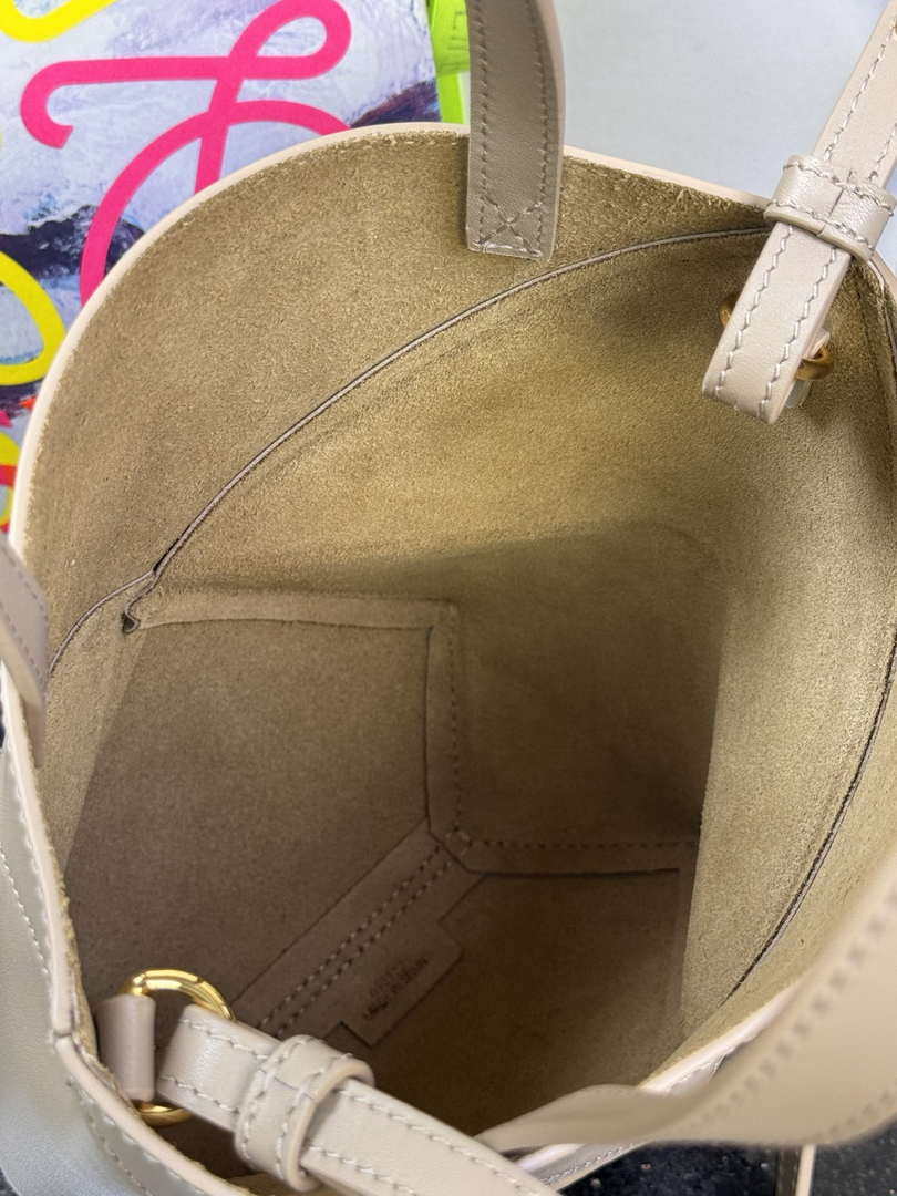 Loewe Mini Puzzle Fold tote in shiny calfskin A657V25X01 Nude Pink