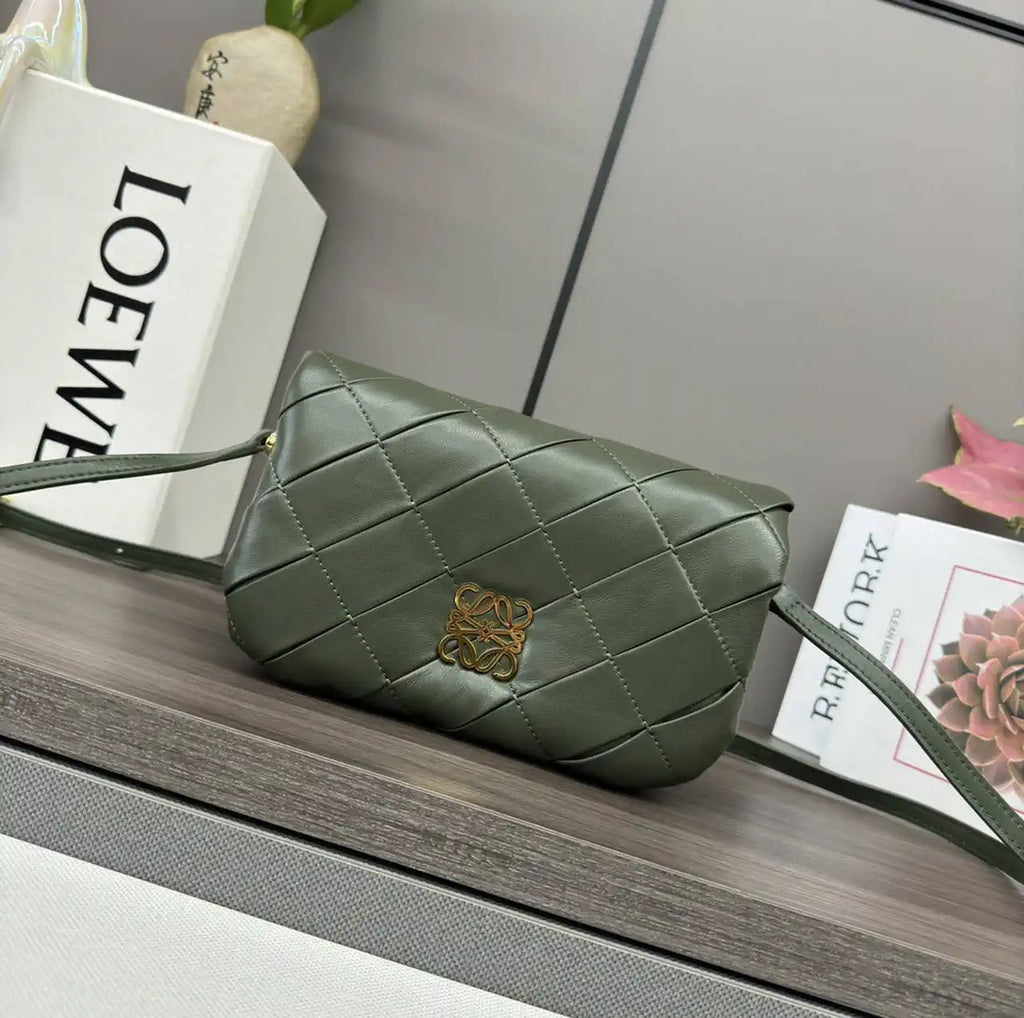 Loewe Puffer Goya Bag in Pleated Shiny Nappa  A896P41X148752 Green