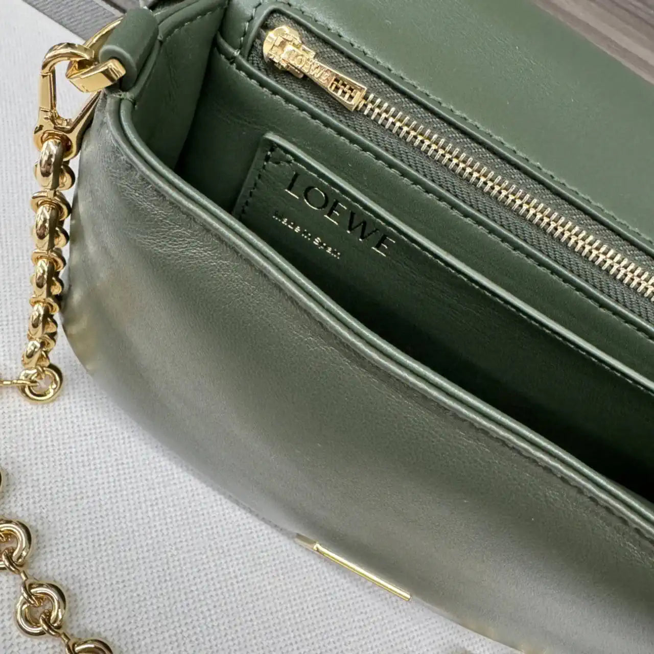 Loewe Large Puffer Goya Bag in Pleated Shiny Nappa 062466 Green