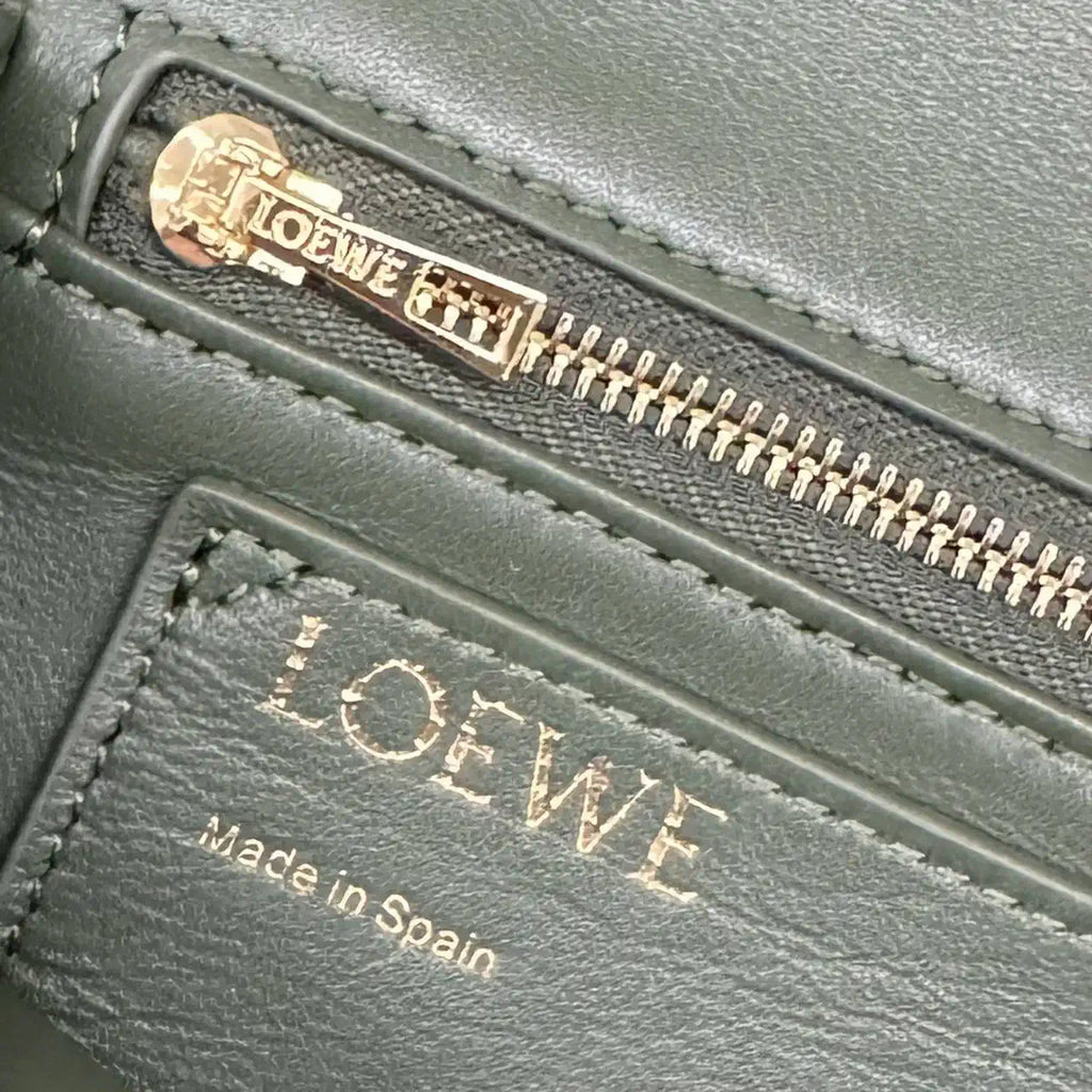 Loewe Large Puffer Goya Bag in Pleated Shiny Nappa 062466 Green