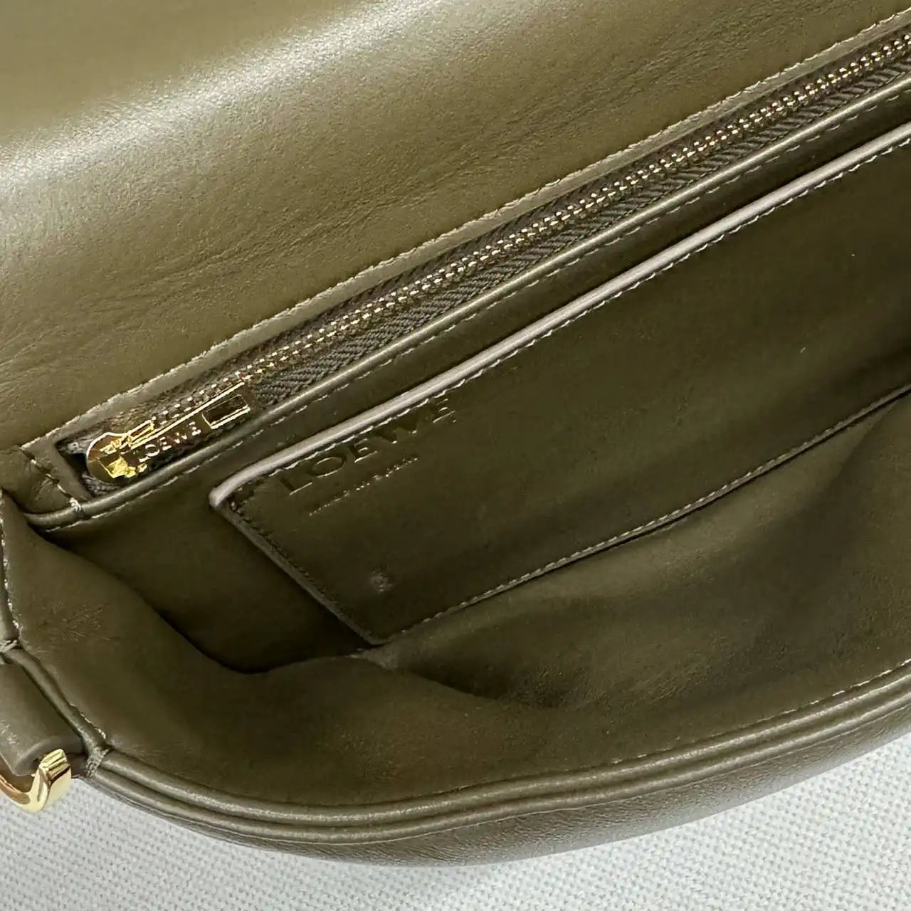 Loewe Large Puffer Goya Bag in Pleated Shiny Nappa 062466 Dark Green