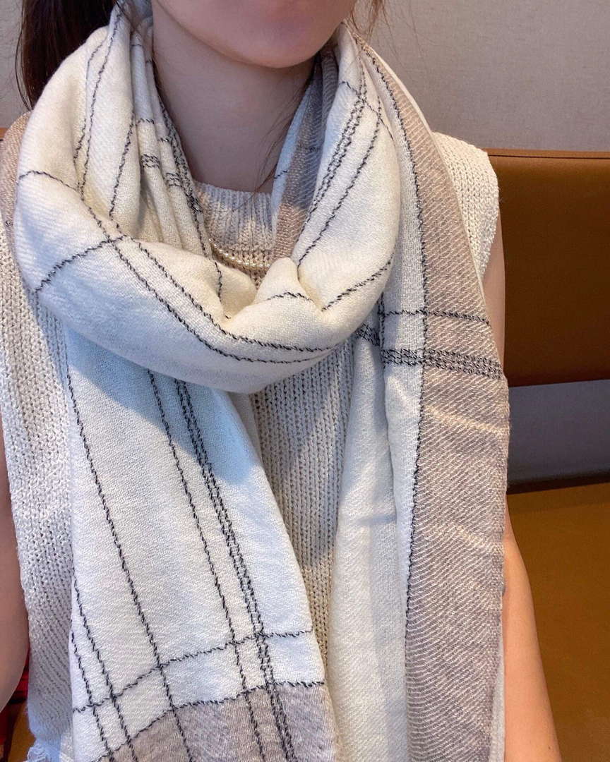 Loewe Scarves Fashion Scarf L45040