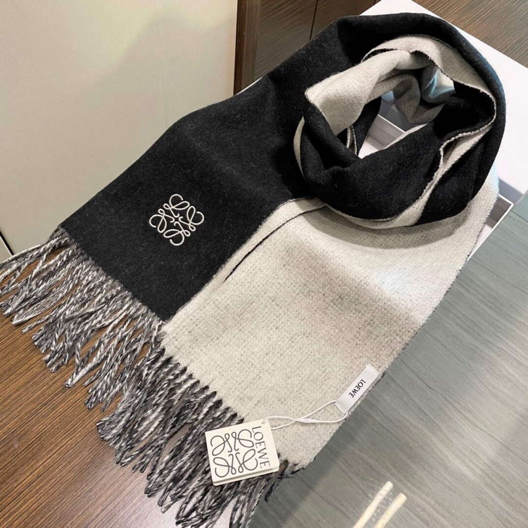 Loewe Scarves Fashion Scarf L45043