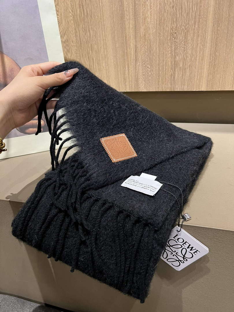 Loewe Scarves Fashion Scarf L45046