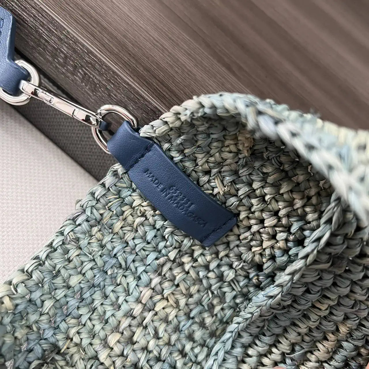 Loewe Slit pochette bag in raffia and calfskin 32824W10 Blue