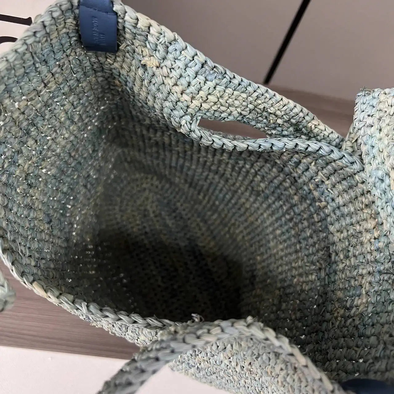 Loewe Slit pochette bag in raffia and calfskin 32824W10 Blue