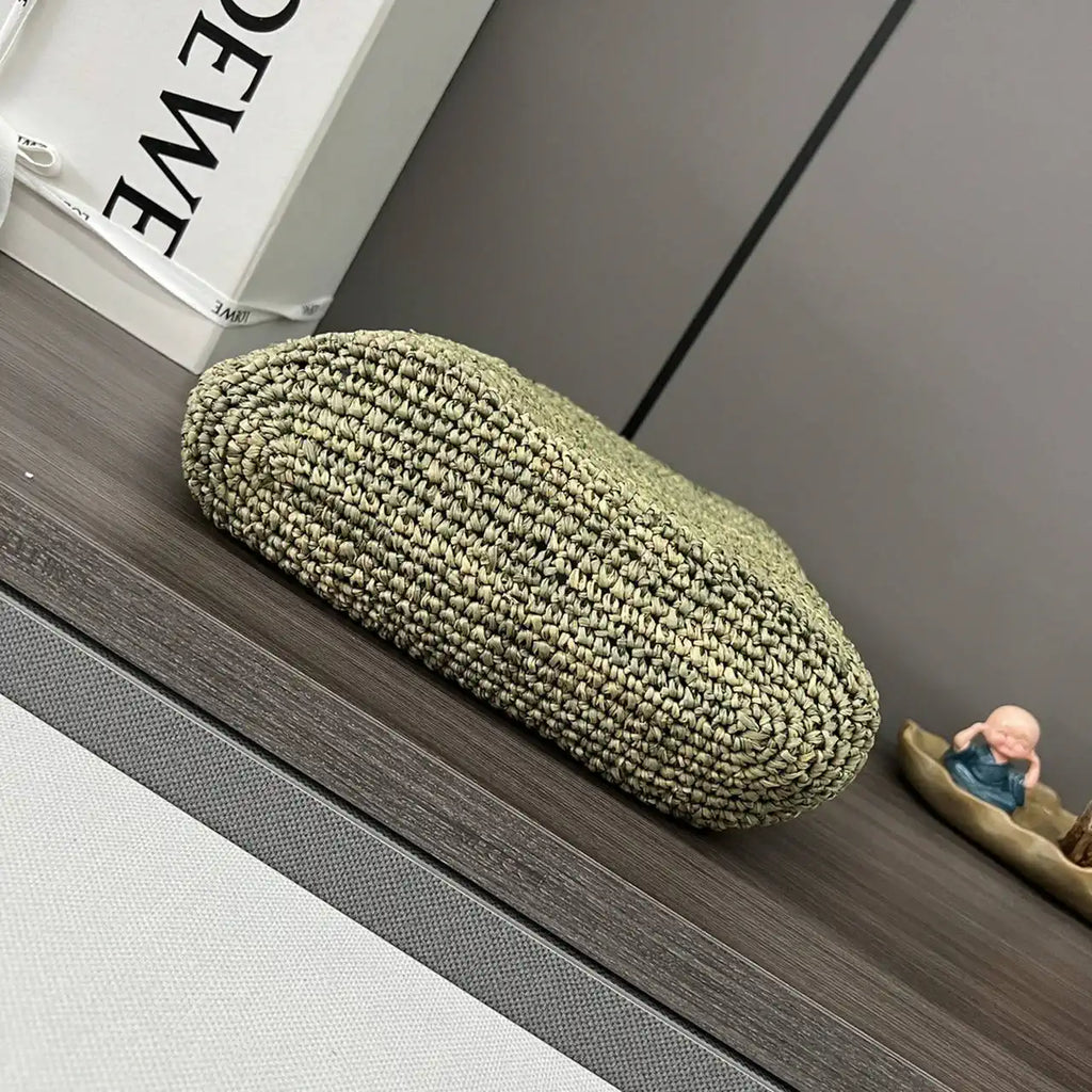 Loewe Slit pochette bag in raffia and calfskin 32824W10 Green