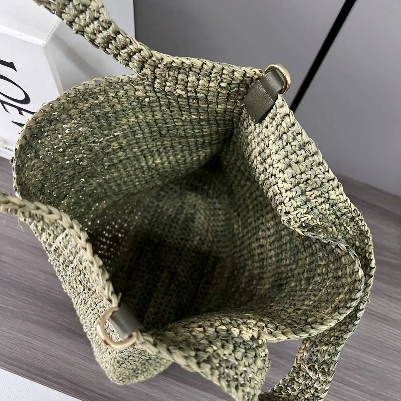 Loewe Slit pochette bag in raffia and calfskin 32824W10 Green