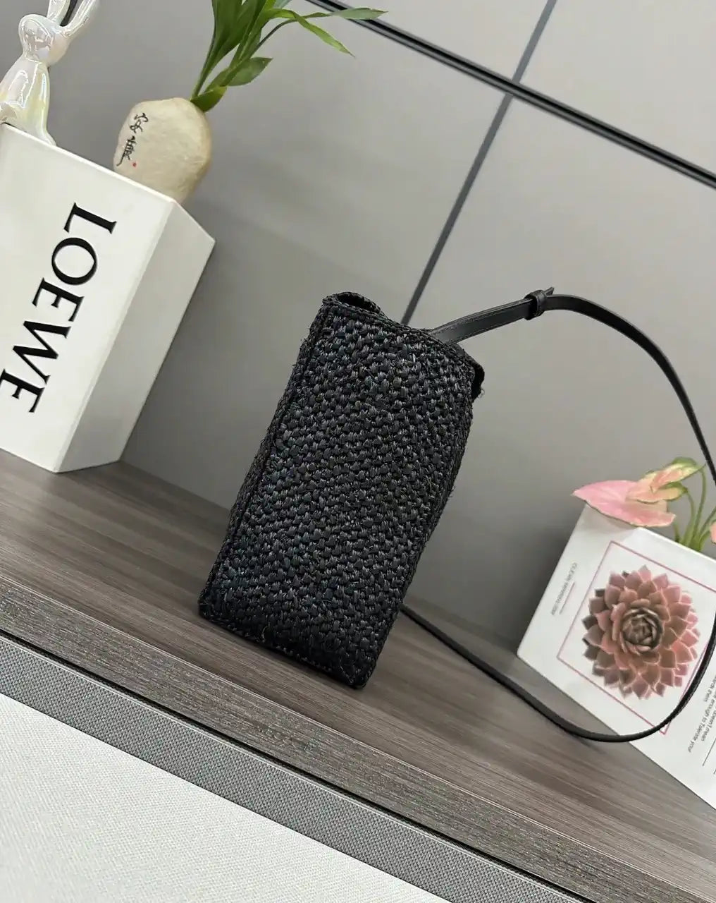 Loewe Small LOEWE Font tote in raffia A685B59X03 Black