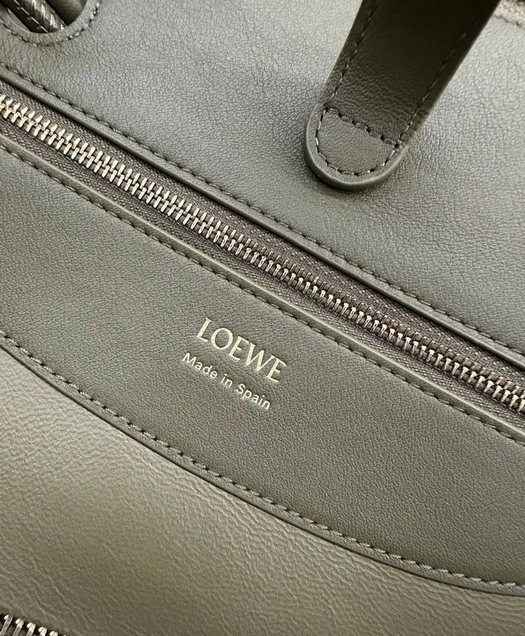Loewe Small Madrid bag in supple calfskin AANBAB2X01 Green