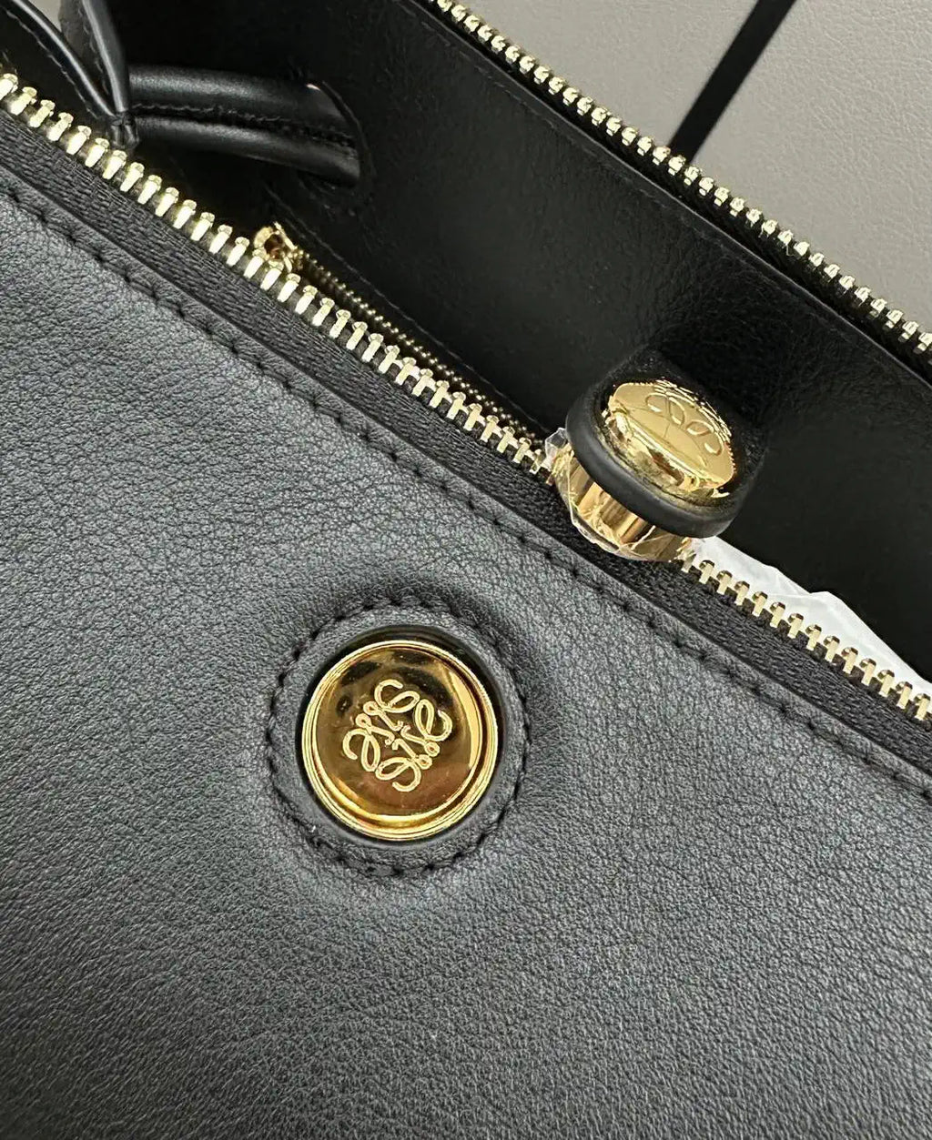 Loewe Small Madrid bag in supple calfskin AANBAB2X01 Black