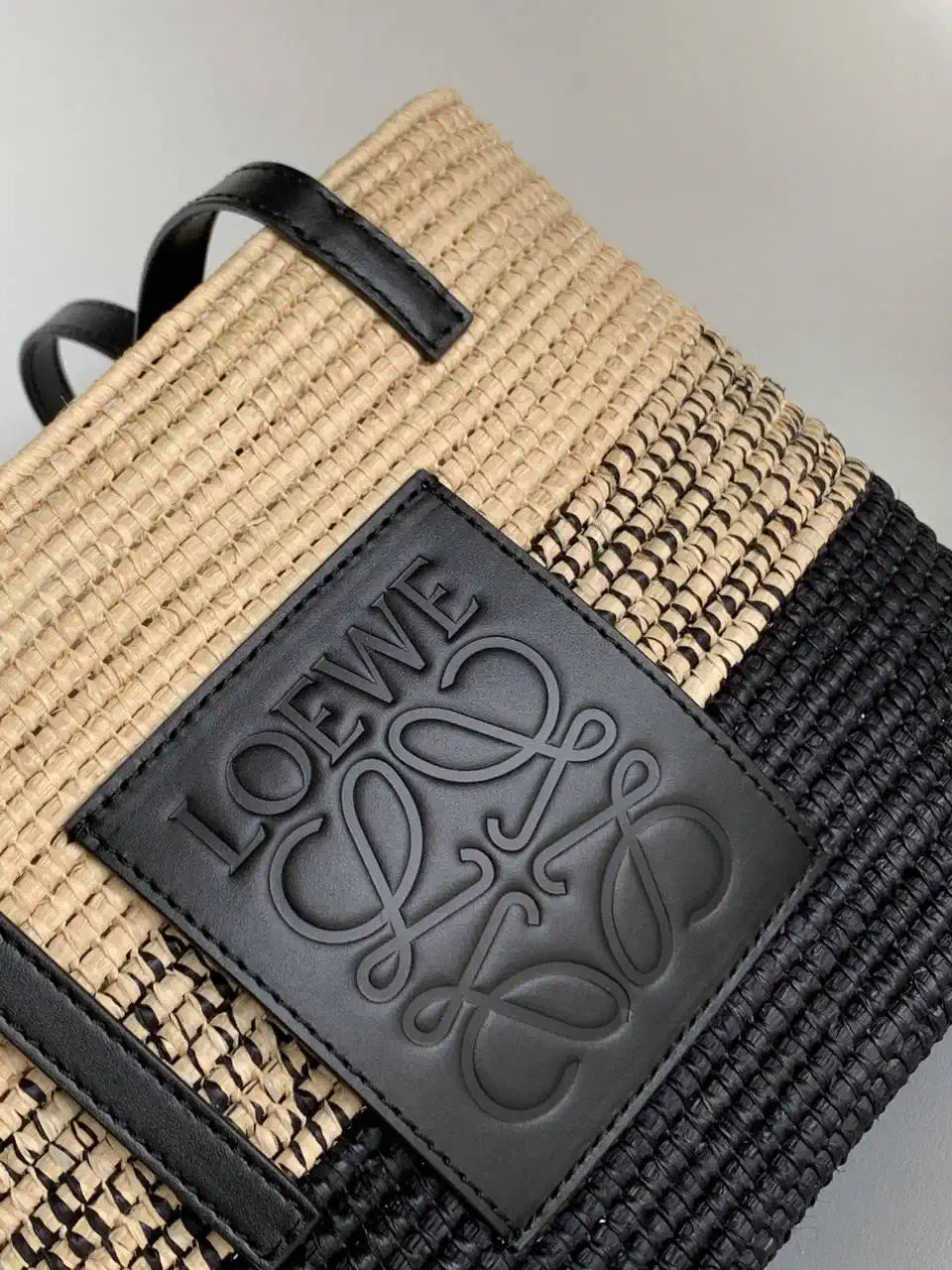 Loewe Small woven raffia basket bag 10112 Black