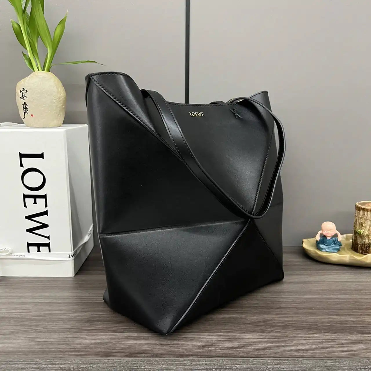 Loewe XL Puzzle Fold tote in shiny calfskin B933Q18X01 Black