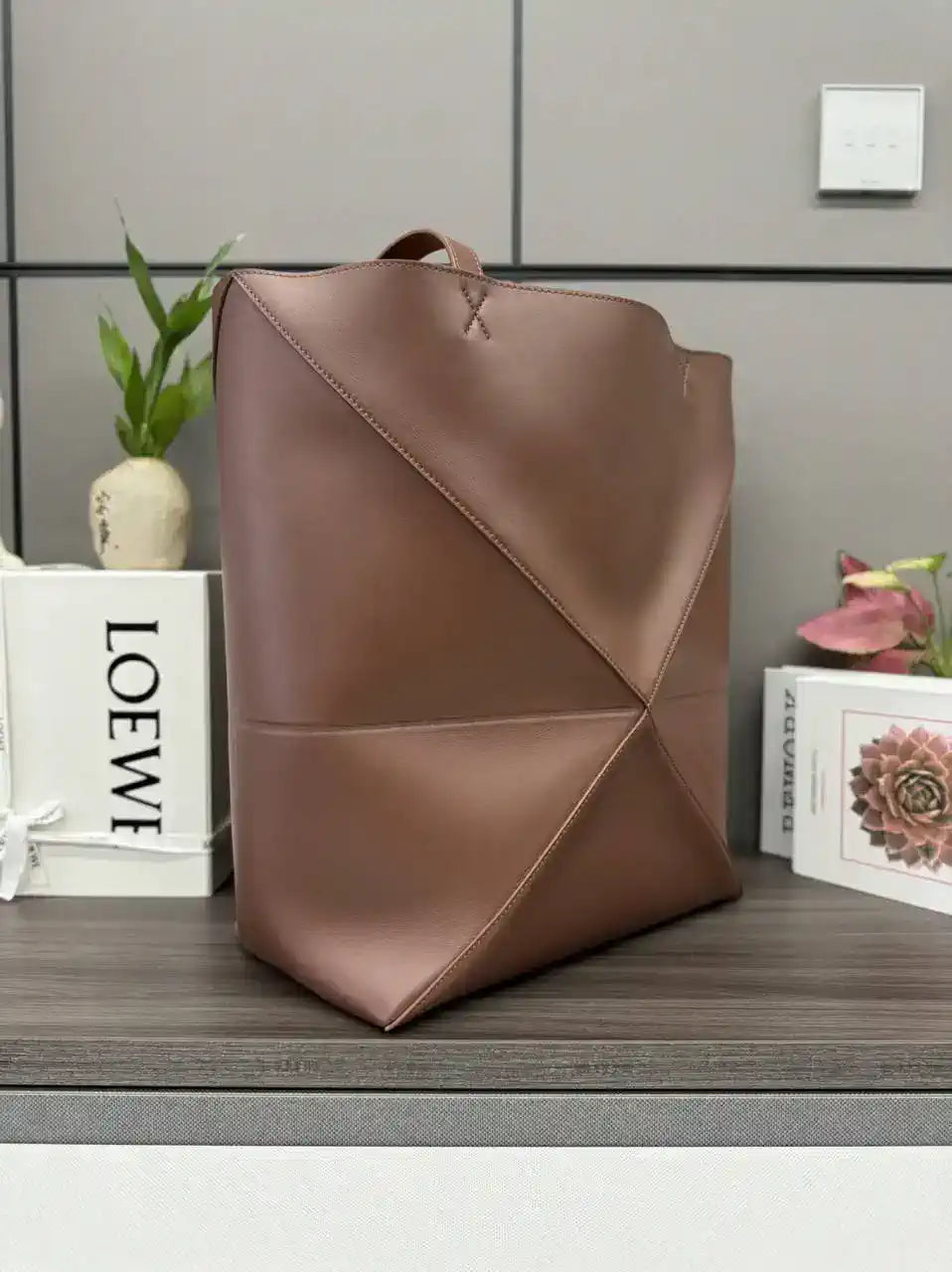 Loewe XL Puzzle Fold tote in shiny calfskin B933Q18X01 Coffe
