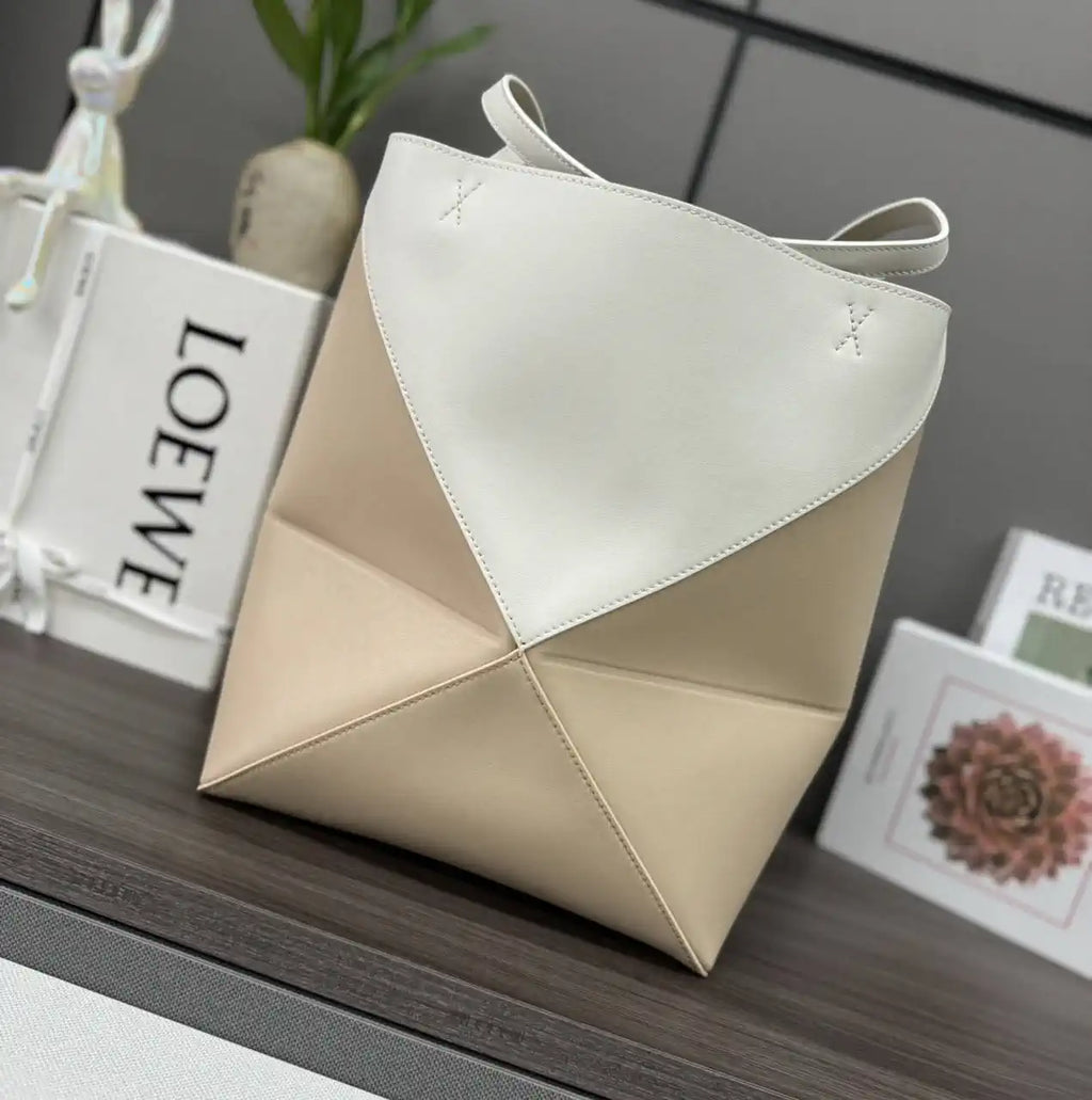 Loewe XL Puzzle Fold tote in shiny calfskin B933Q18X01 White Apricot