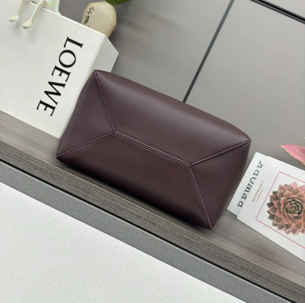 Loewe XL Puzzle Fold tote in shiny calfskin B933Q18X01 Red & Wine Red