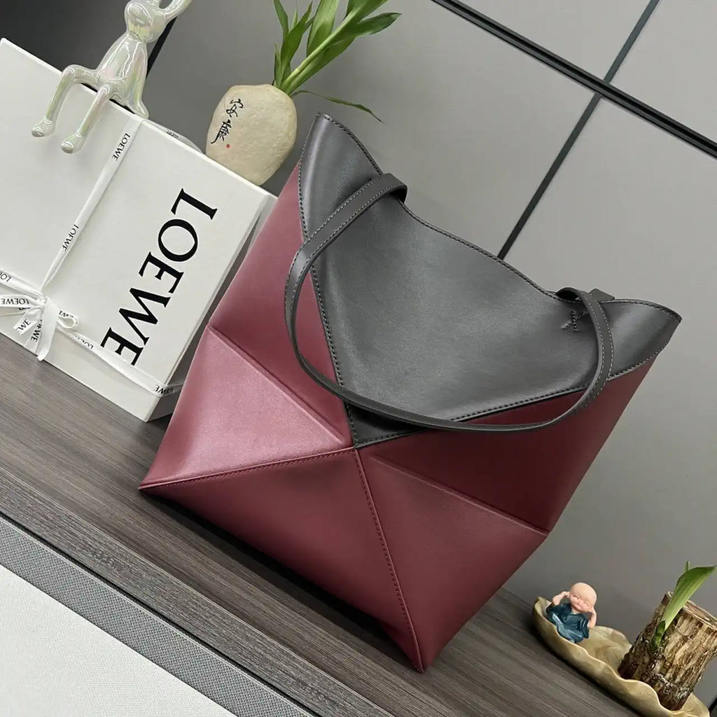 Loewe XL Puzzle Fold tote in shiny calfskin B933Q18X01 Black & Red