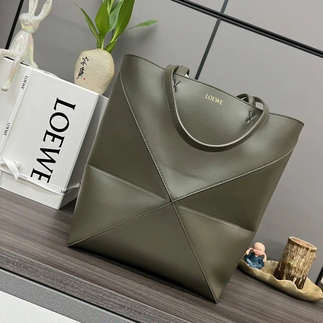 Loewe XL Puzzle Fold tote in shiny calfskin B933Q18X01 Dark Green