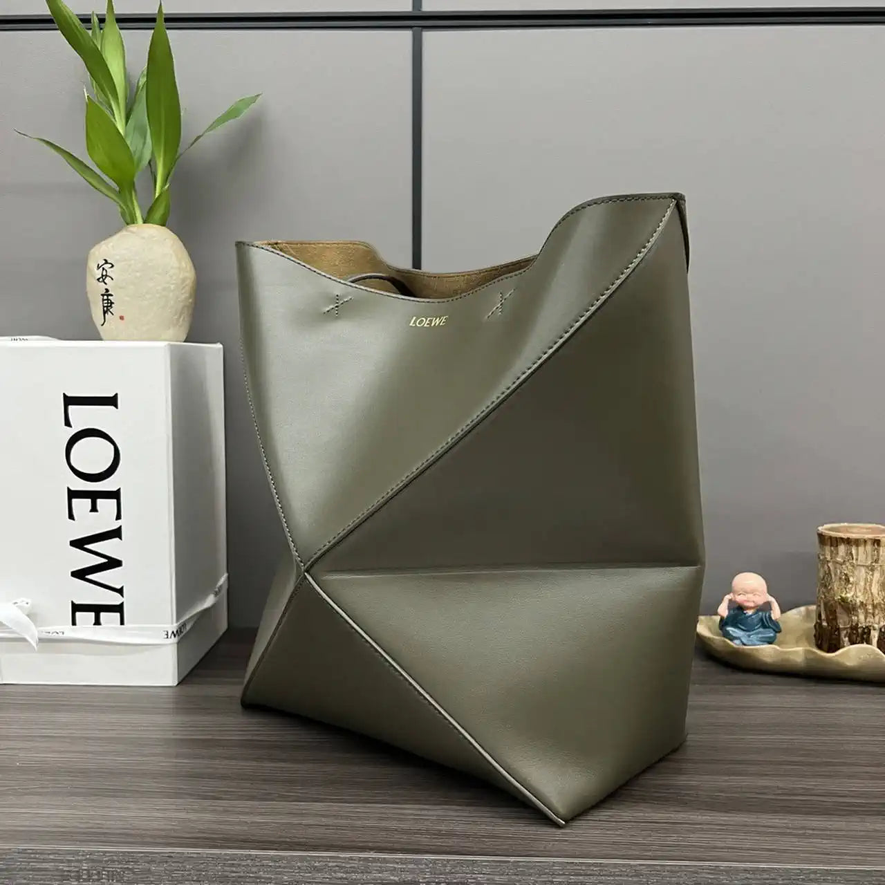 Loewe XL Puzzle Fold tote in shiny calfskin B933Q18X01 Dark Green