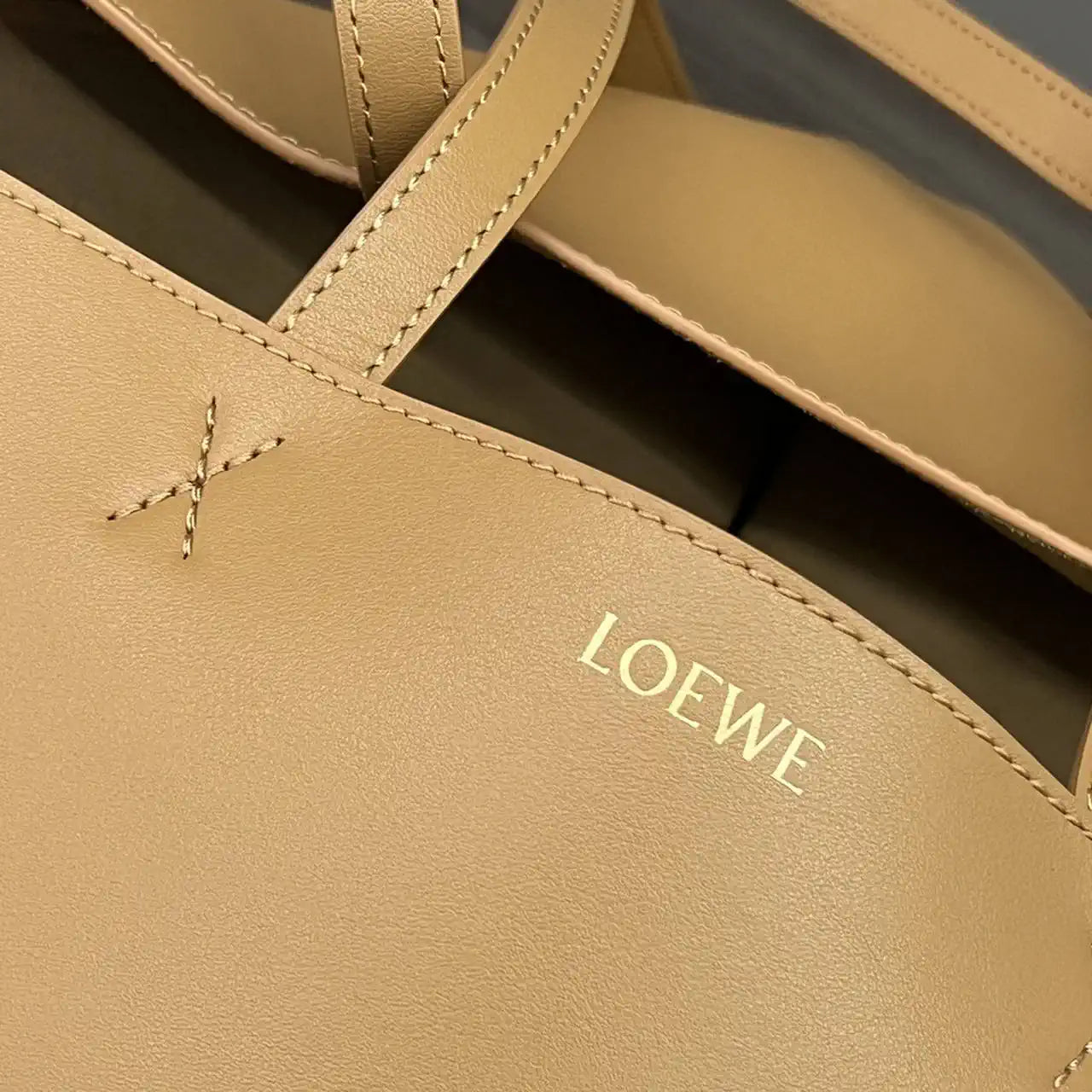 Loewe XL Puzzle Fold tote in shiny calfskin B933Q18X01 Apricot