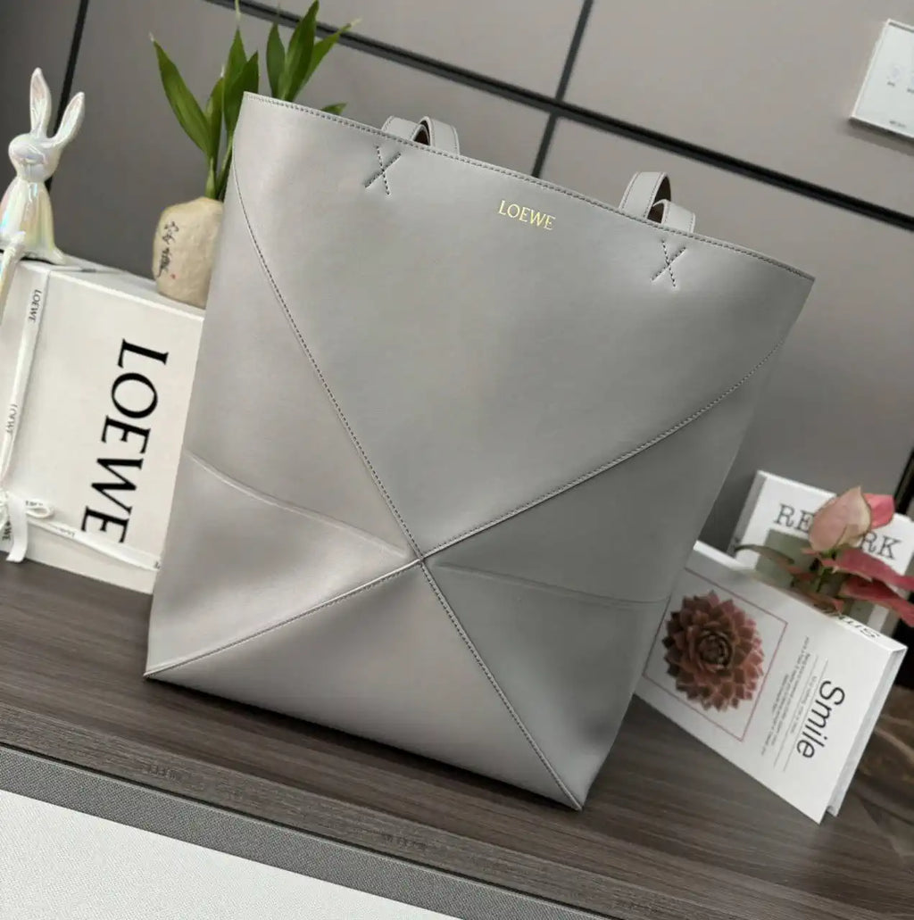 Loewe XL Puzzle Fold tote in shiny calfskin B933Q18X01 Gray