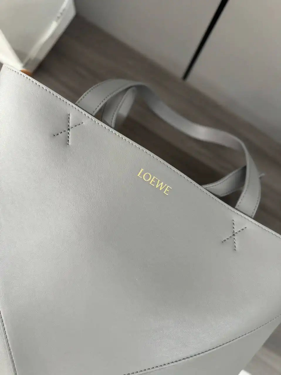 Loewe XL Puzzle Fold tote in shiny calfskin B933Q18X01 Gray