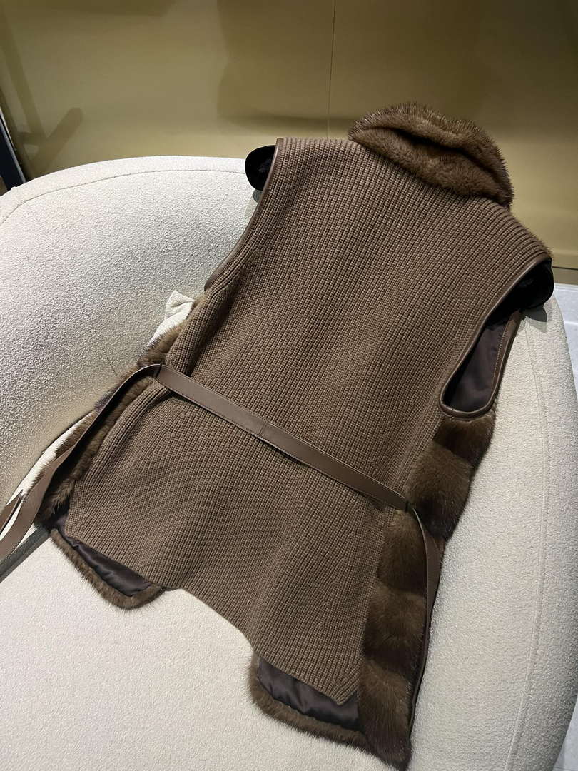 Loro Piana Copenhagen Mink Cashmere Vest L90092 - S - View 7