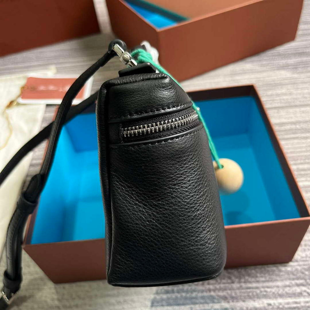 Loro Piana FAI8393 Extra Pocket Pouch L19 Black