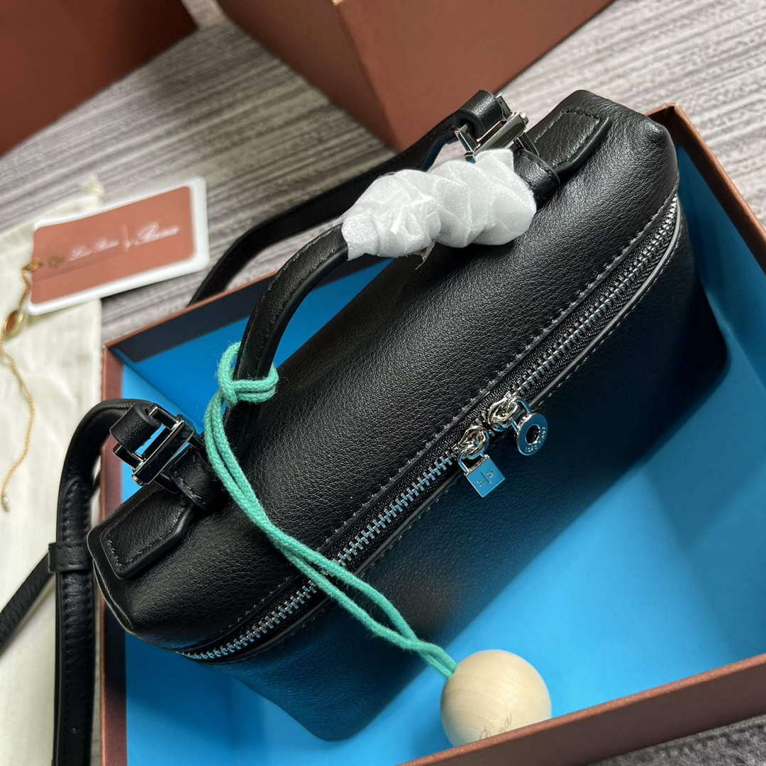 Loro Piana FAI8393 Extra Pocket Pouch L19 Black