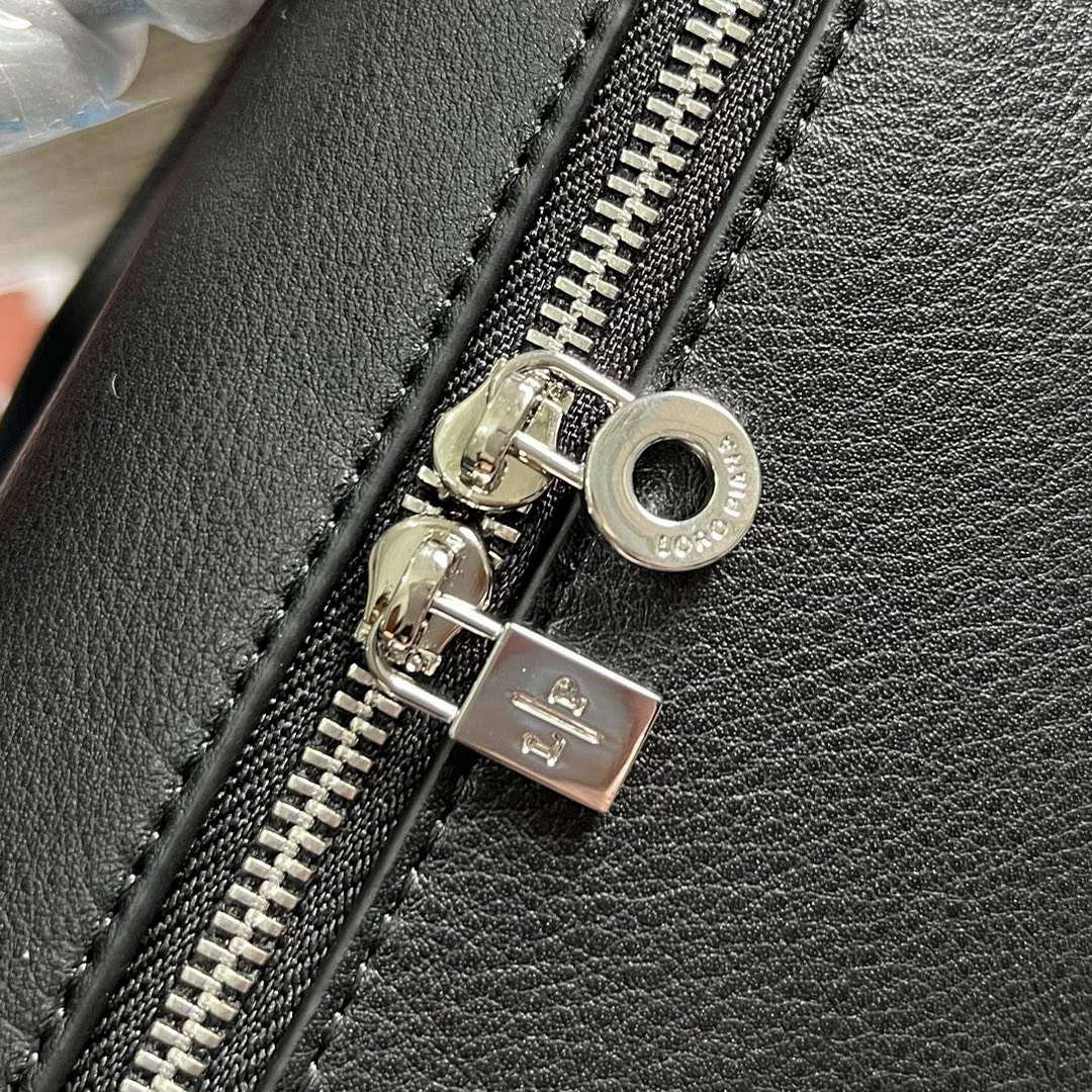 Loro Piana FAI8393 Extra Pocket Pouch L19 Black
