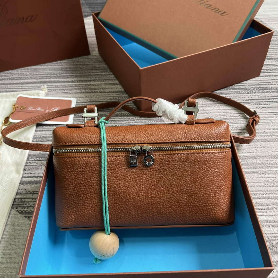 Loro Piana FAI8393 Extra Pocket Pouch L19 Brown - Default Title - View 1