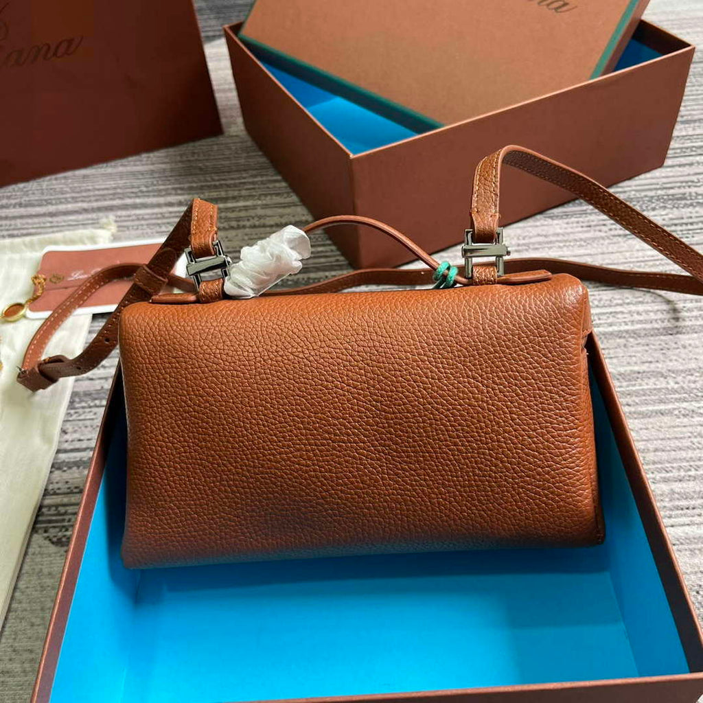Loro Piana FAI8393 Extra Pocket Pouch L19 Brown