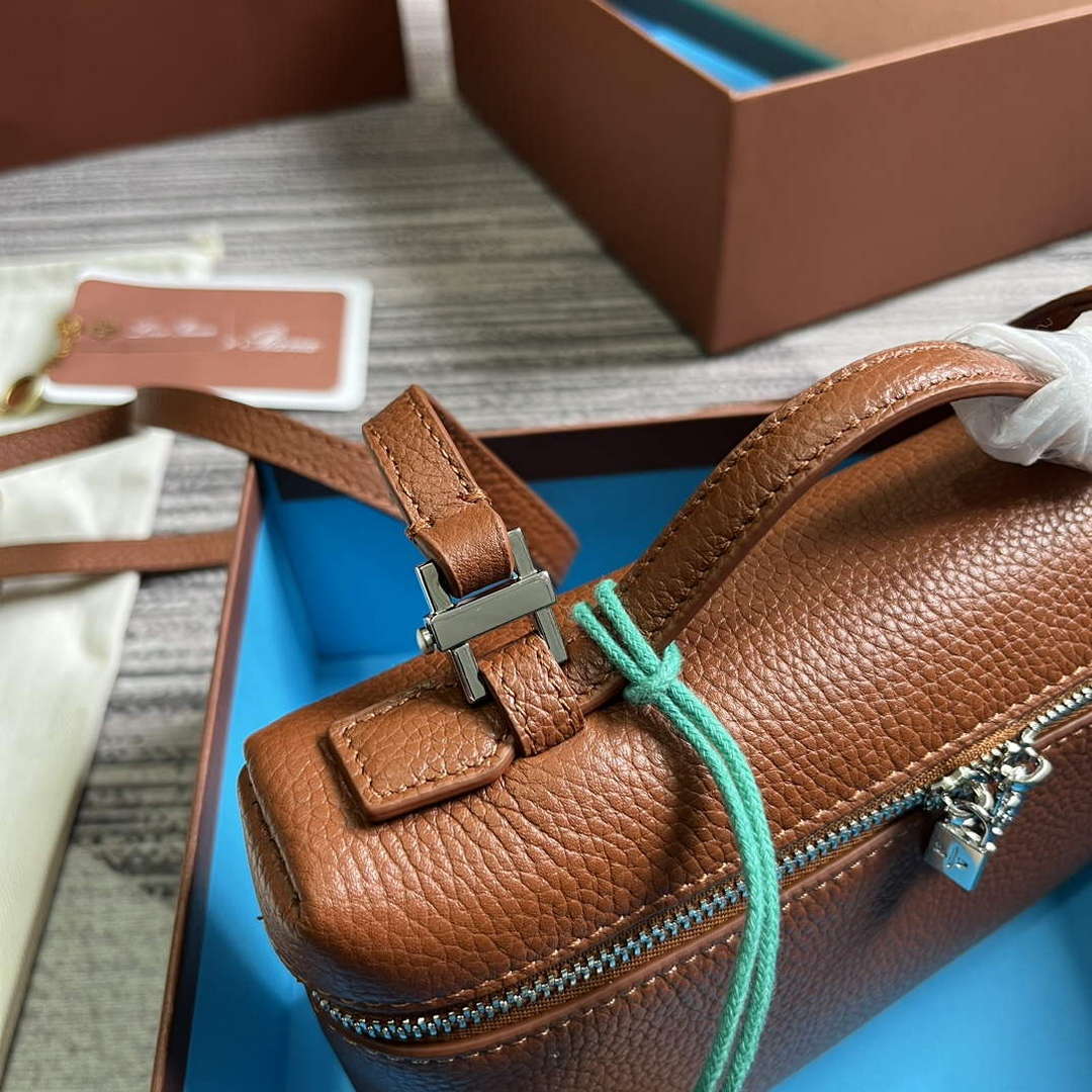 Loro Piana FAI8393 Extra Pocket Pouch L19 Brown