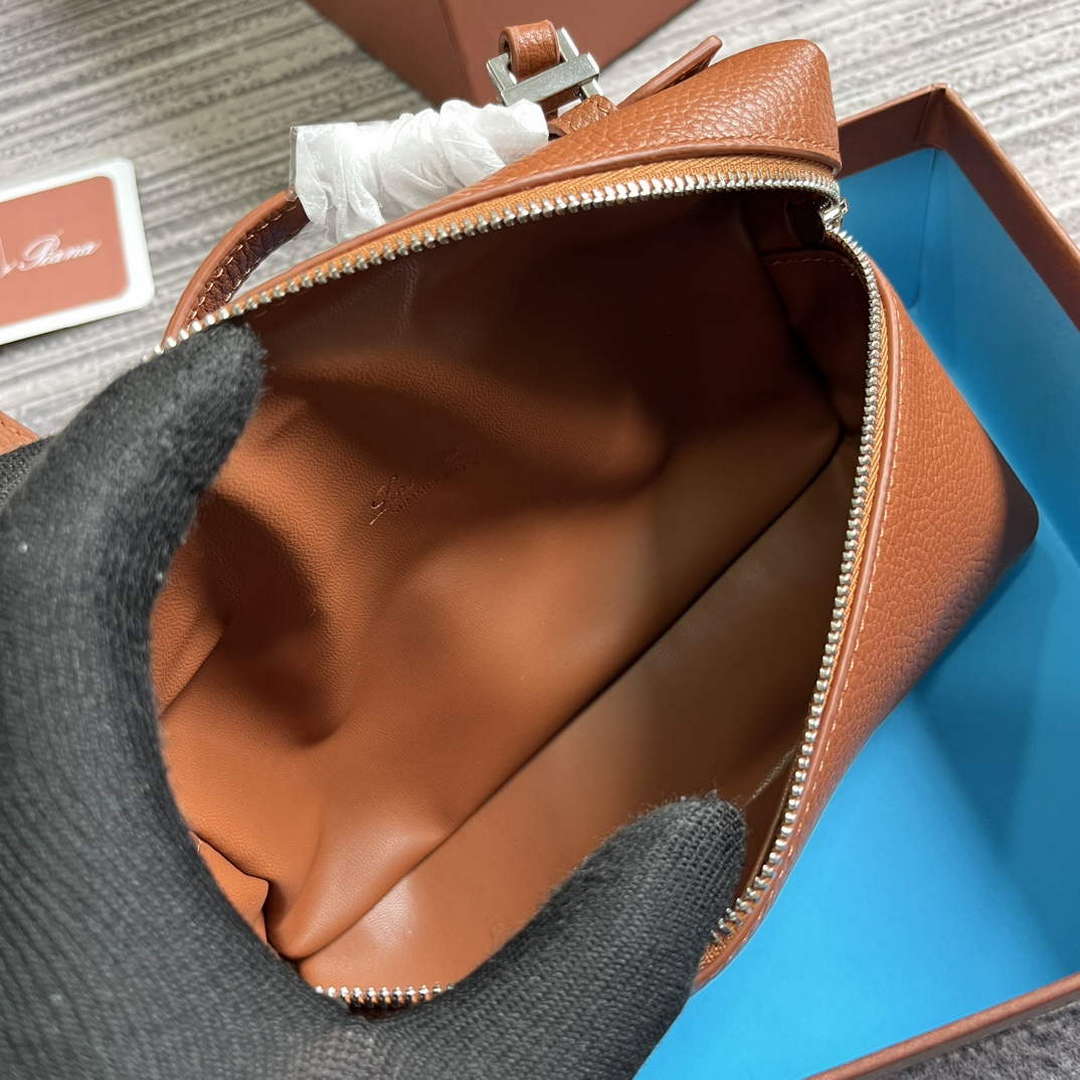 Loro Piana FAI8393 Extra Pocket Pouch L19 Brown